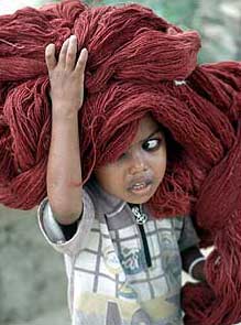 Kind in de tapijt-industrie